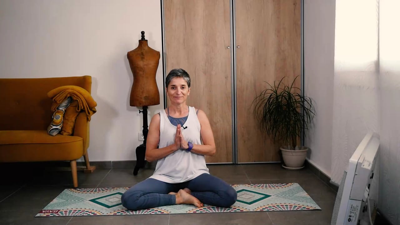 3.1 Mahashirsha mudra (23 minutes)