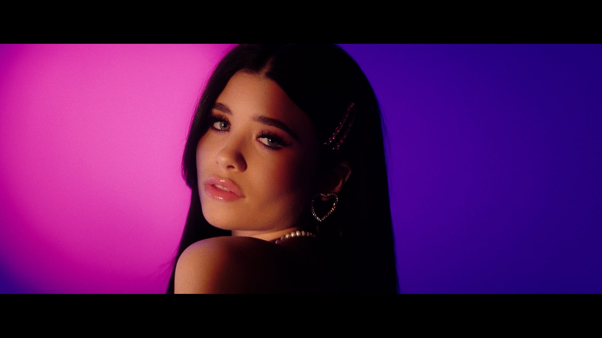 NESSA BARRETT FT. JXDN