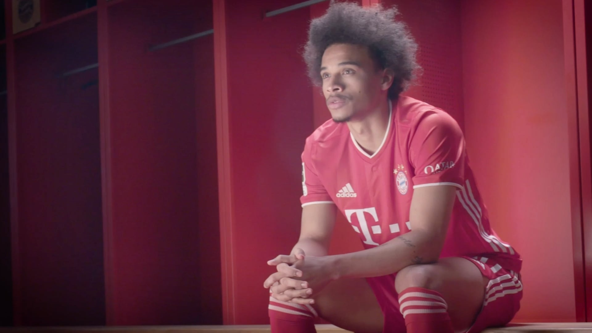 Qatar Airways | 'Ain't No Sunshine' with FC Bayern Munich
