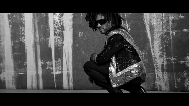 FLAUNT - CARLOS SERRAO