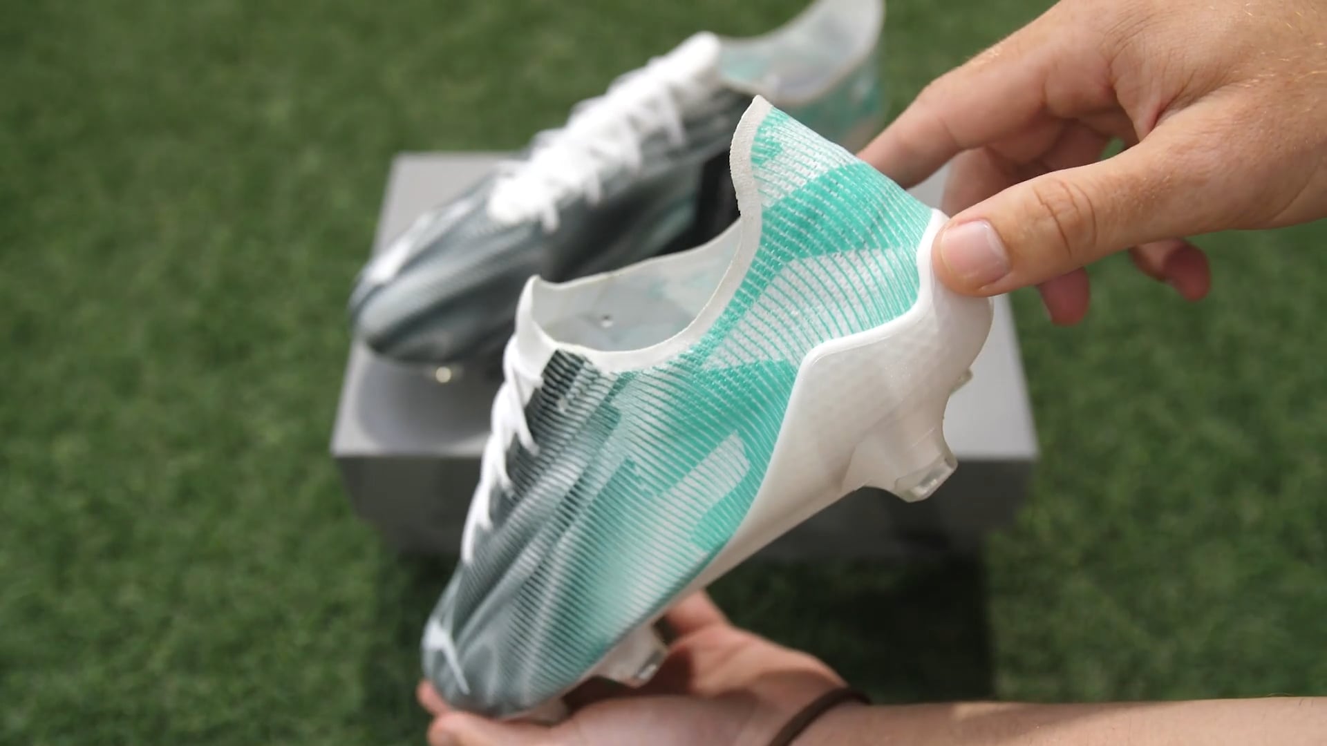 Nike Dragonfly Mercurial Vapor 14 Elite on Vimeo