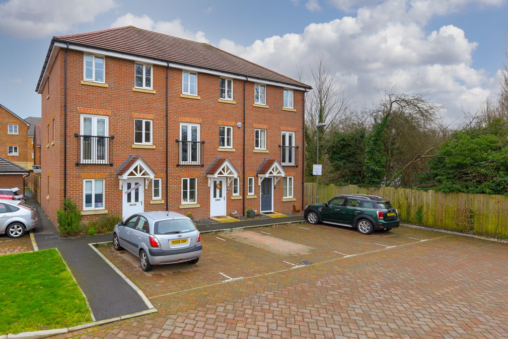 Winter Close, Epsom The Personal Agent on Vimeo