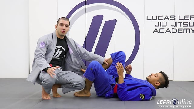 De La Riva With Lapel and Lasso Control Escape Variation to Smash Pass