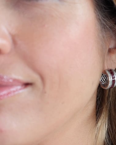 Vidéo: Boucles d'oreille Rubis et Diamants sur Argent 925 7.35grs