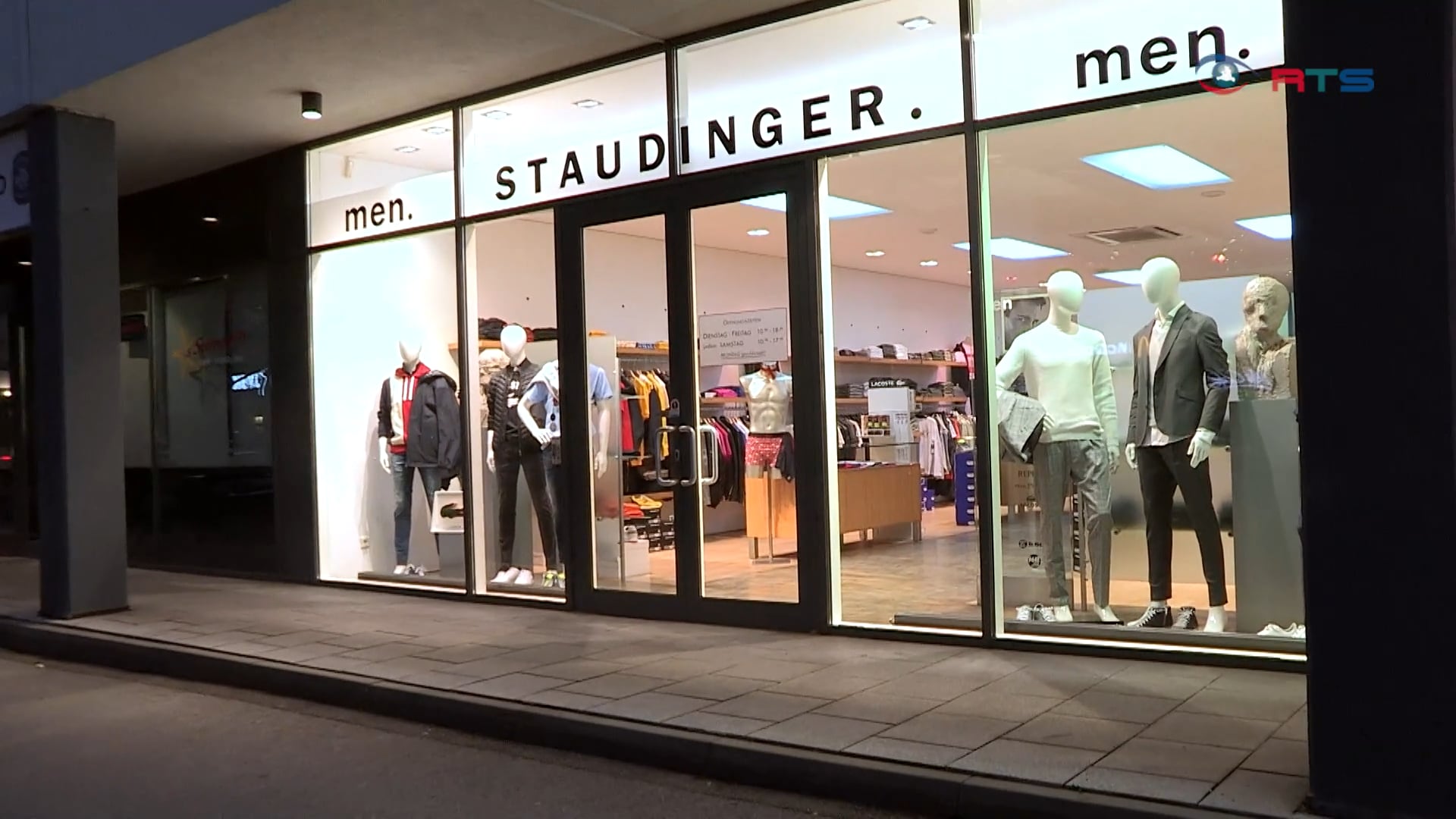 exklusive-fruehlings-modenschau-der-modemeile-staudinger-bei-rts