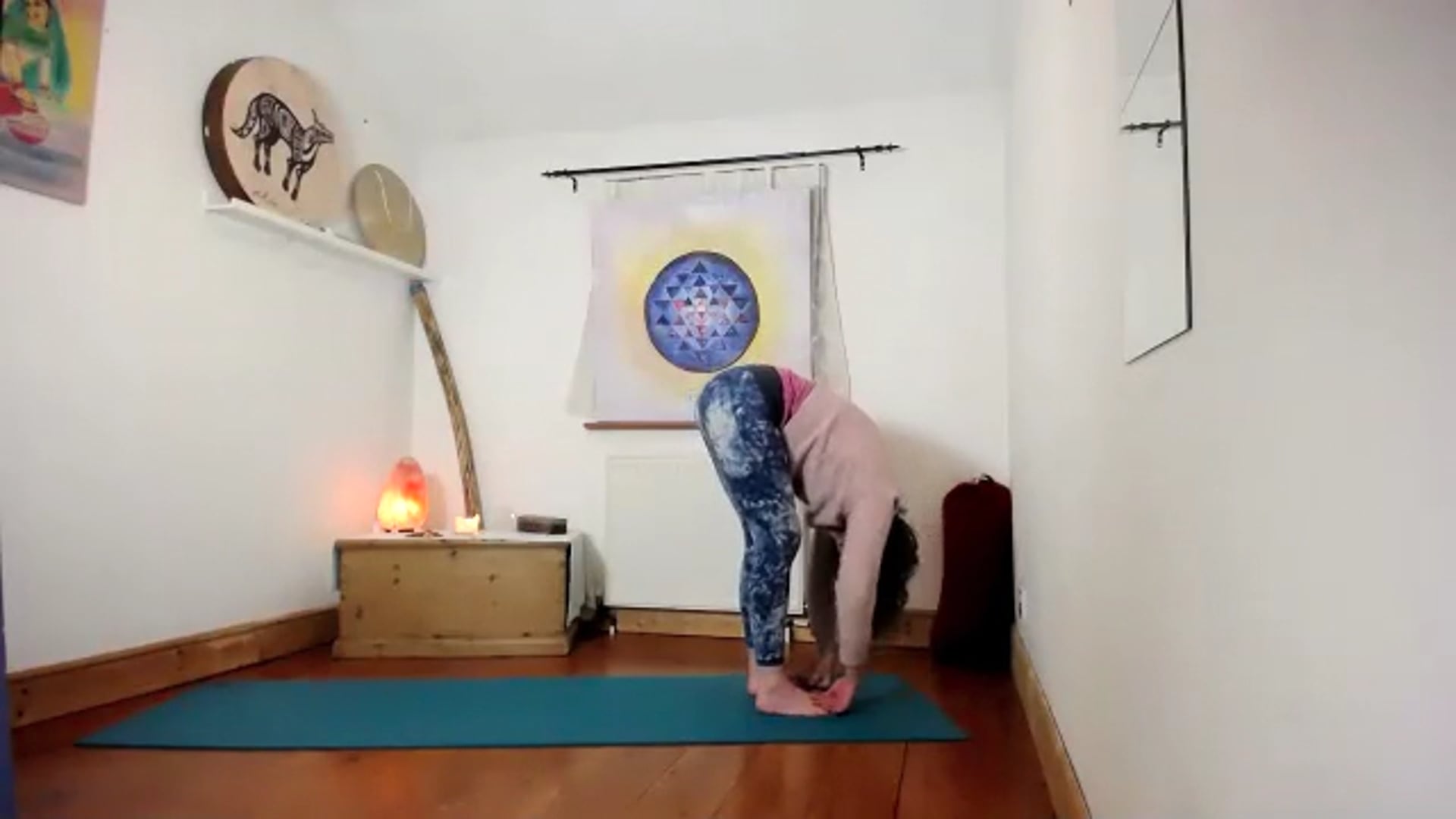 Multilevel wk 2 Flowing with Grace. Ujjayi breath and sun salutation flows with somatic floor flows