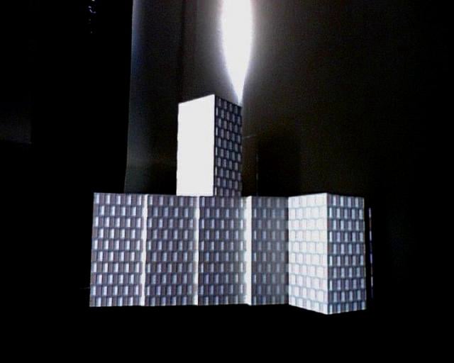 video mapping 3D projection Space-cubes & 2ku club on Vimeo