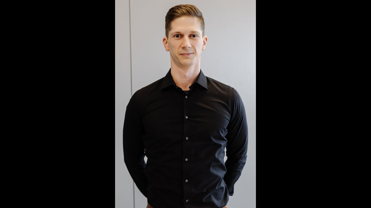 
        
          Vašek Kubát
        

        
          –
        

        
          Senior Consultant Fronstage
        
        