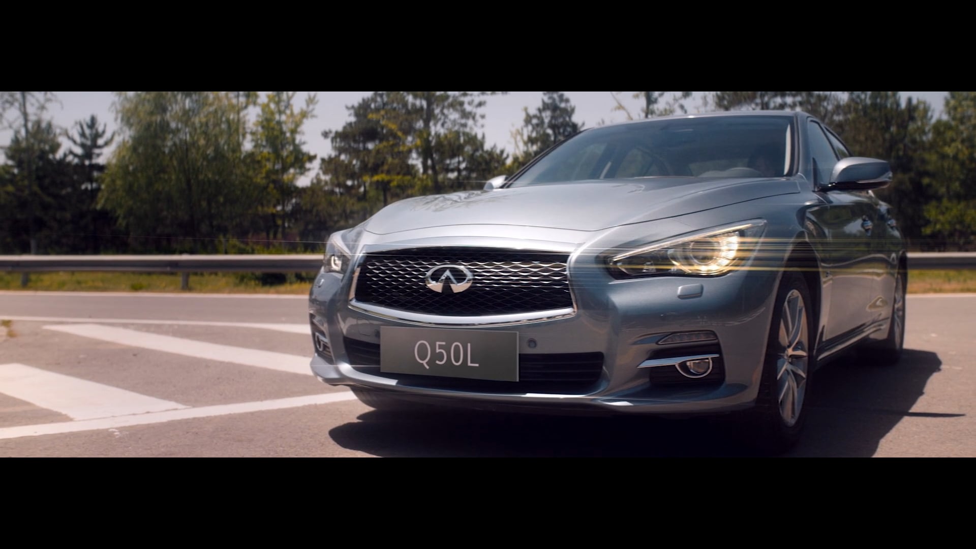 Infiniti Q50L