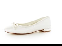 Dieses Modell aus der White Lady Kollektion 2019 ist aus hochwertigem einf&amp;auml;rbbarrem Satin gefertigt und zeichnet sich durch &amp;uuml;berragende Bequemlichkeit&amp;hellip;