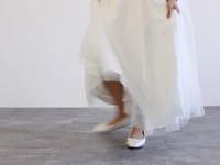 Dieses Modell aus der White Lady Kollektion 2019 ist aus hochwertigem einf&amp;auml;rbbarrem Satin gefertigt und zeichnet sich durch &amp;uuml;berragende Bequemlichkeit&amp;hellip;