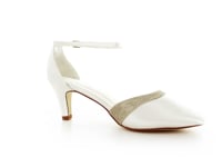 Brautschuh Aurora ivory-champ  https://www.braut-boutique.com/brautschuhe/white-lady/brautschuh-aurora-ivory-champ.htm
