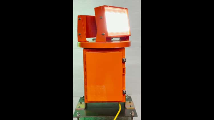 L-802A(L) LED High Intensity Airport Rotating Beacon on Vimeo
