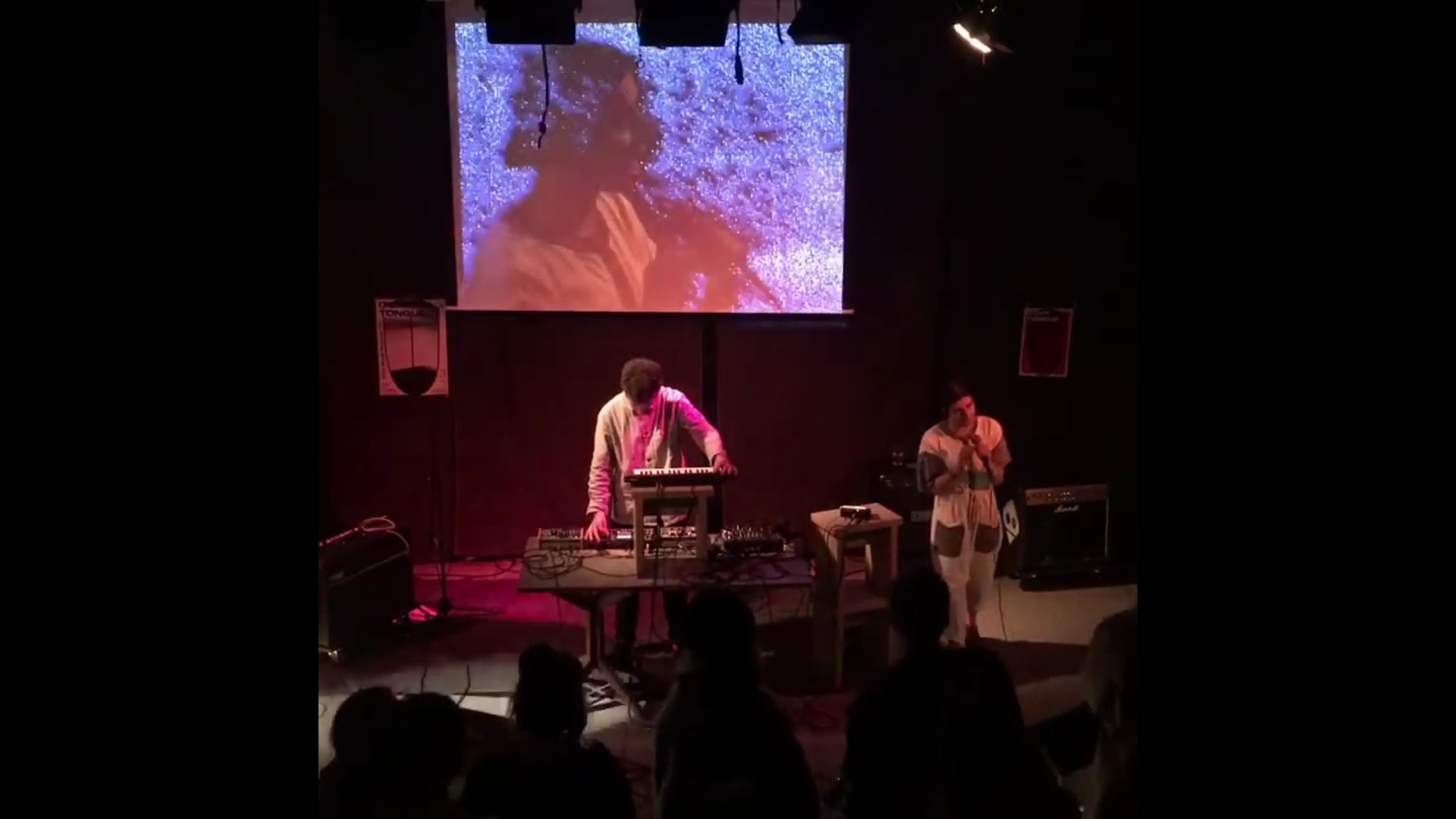 Performance “The Little Green Man” at the Itchy Tongue festival 2019