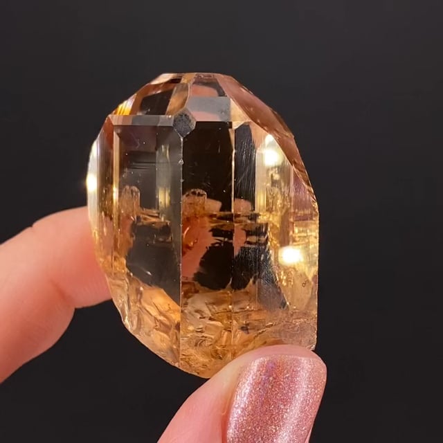 Topaz - LB-702 - Kume - Myanmar (Burma) Mineral Specimen