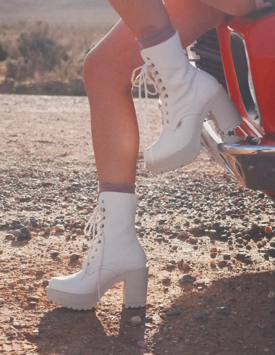 Roc lash clearance boots white