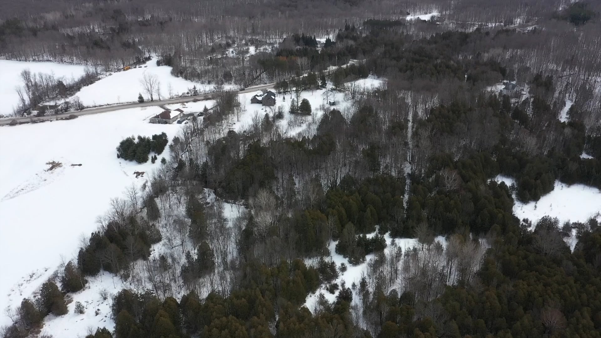 1075 Old Hungerford Road, Thomasburg ON (299,000) on Vimeo