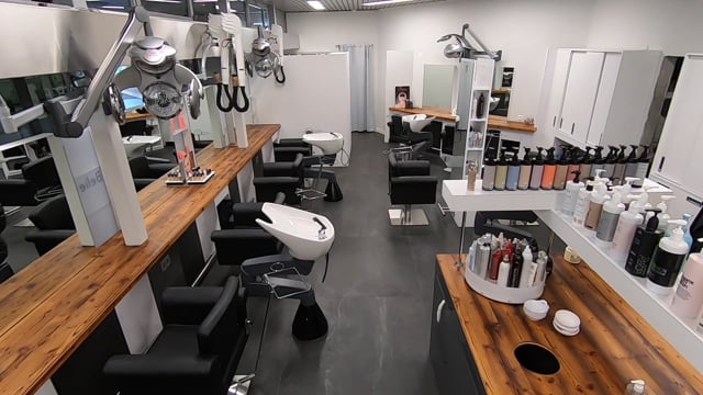 Walter Hair Design - Salone Walter SA - Klicken, um das Video zu öffnen