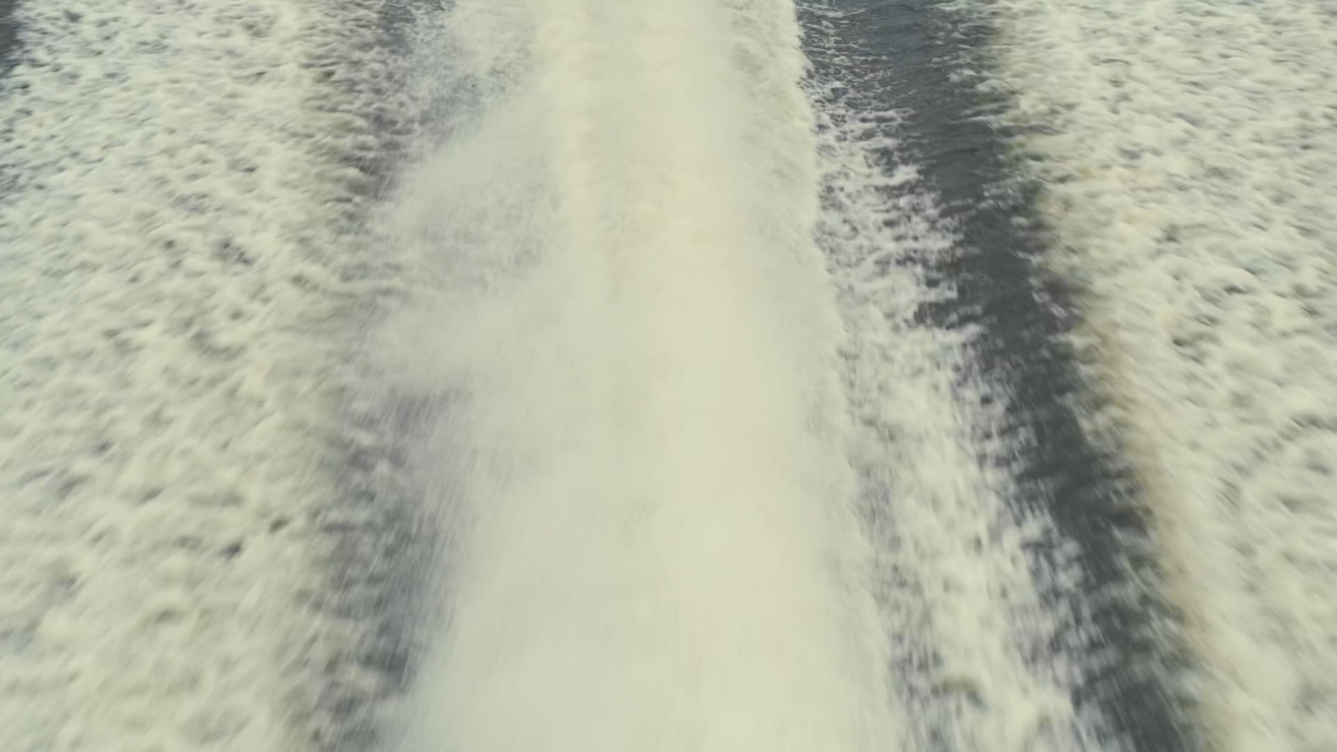 R10 Boats
