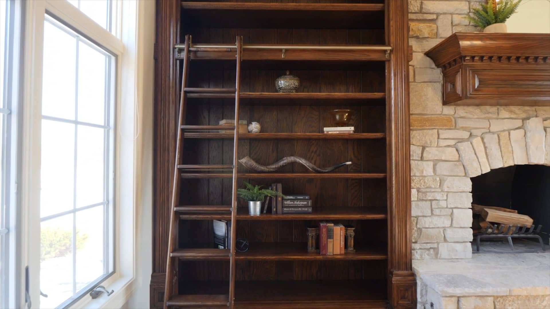 726 Wedgewood Dr Crystal Lake, IL (Unbranded).mp4 on Vimeo