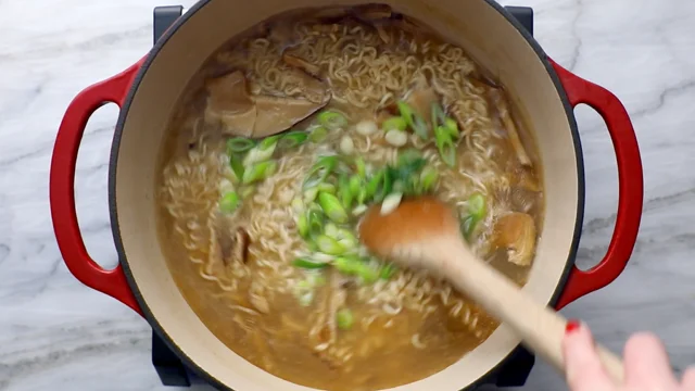 Does eating ramen out of a pot in the bathtub change the taste?