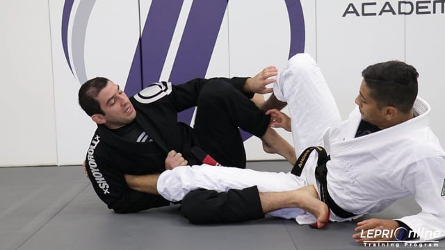 Straight Ankle Lock When in De La Riva