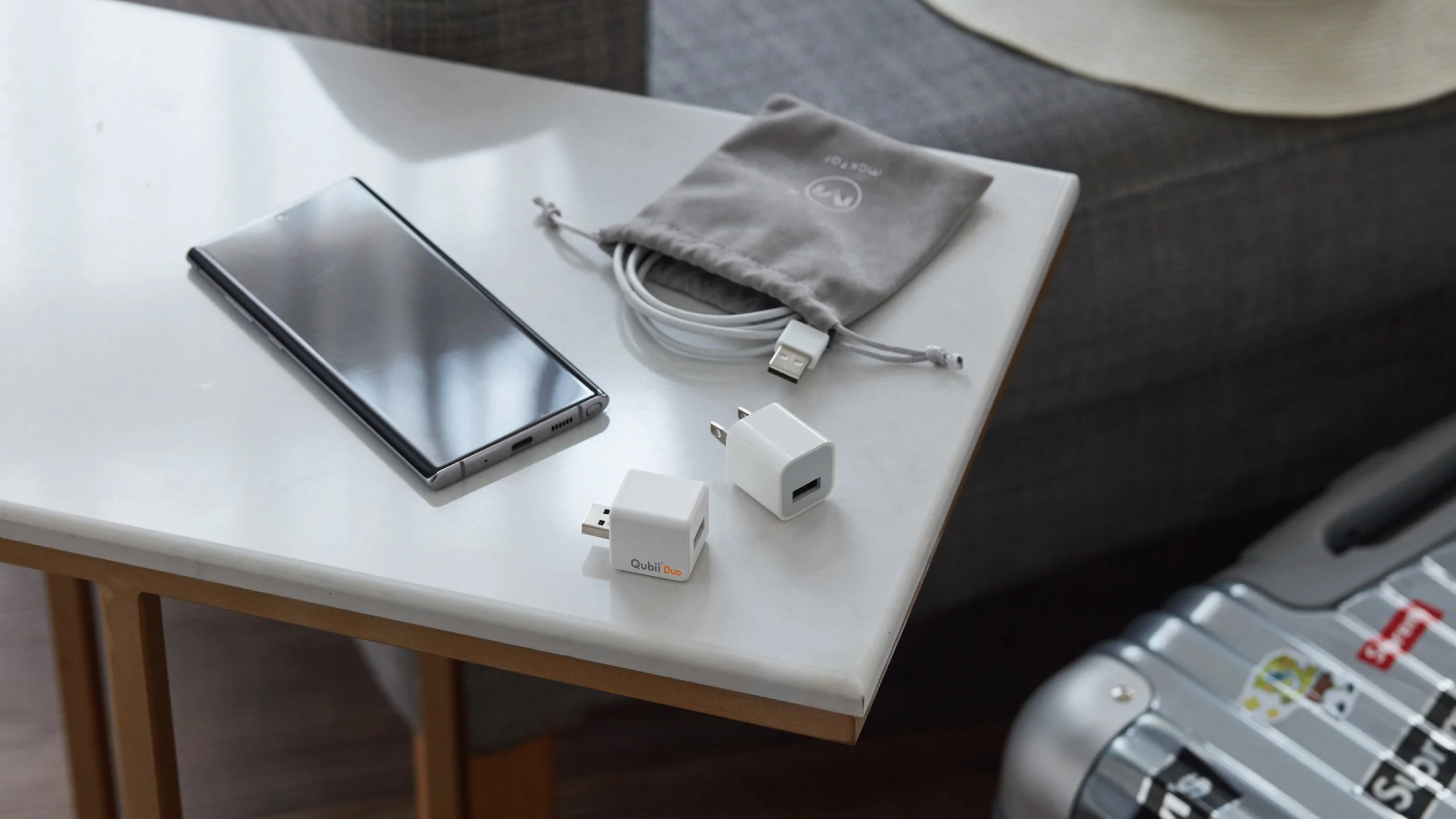 Qubii Duo: Auto-Backup Cube for iOS & Android Devices While