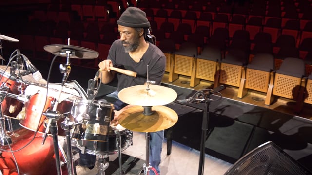 Vimeo Thumbnail (API)