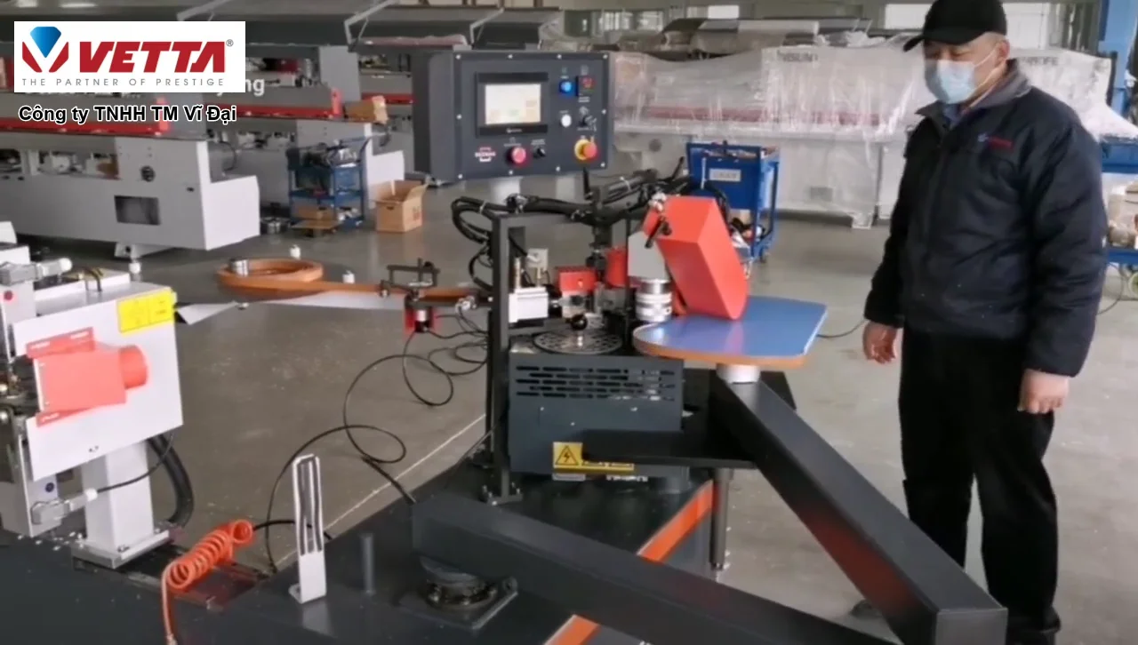 Automatic Round Edge Banding Machine Model: COMBO on Vimeo
