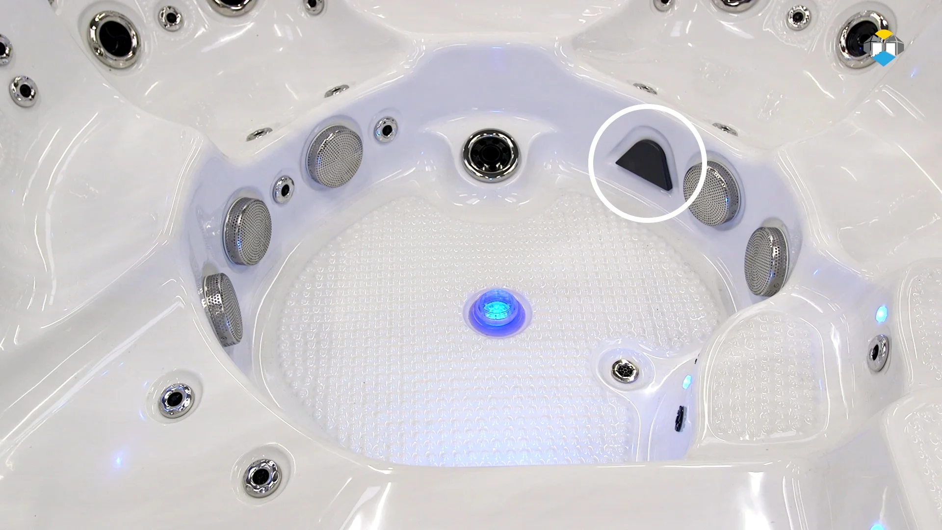 British Hot Tubs Aromatherapy Injector on Vimeo