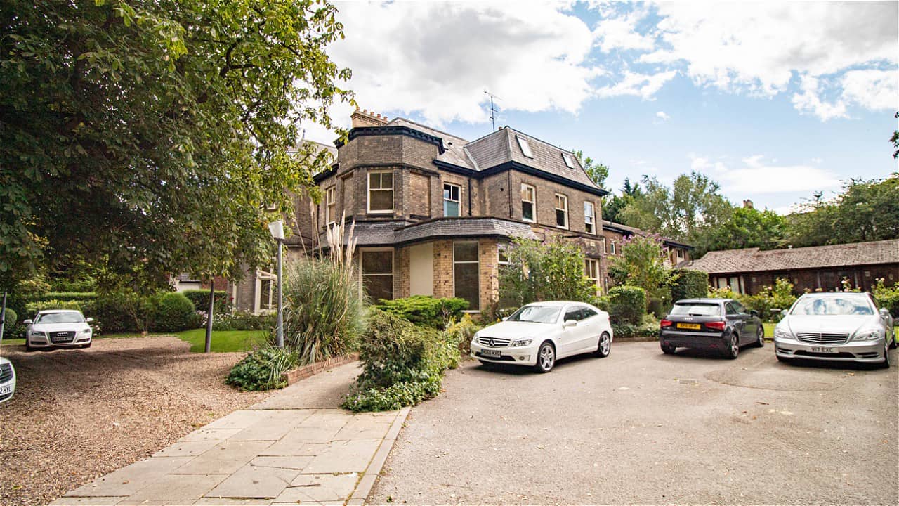 Flat 3, Rosemont House, 35 Pearson Park, Hull HU5 2TD on Vimeo