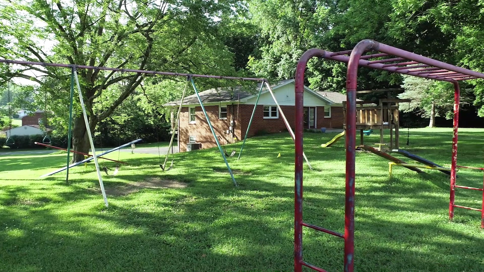 213 W French St Elizabethtown KY 42701.mp4 on Vimeo