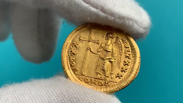 ROMAN EMPIRE. Theodosius II. 402-450 AD. Constantinople, c. 420-421