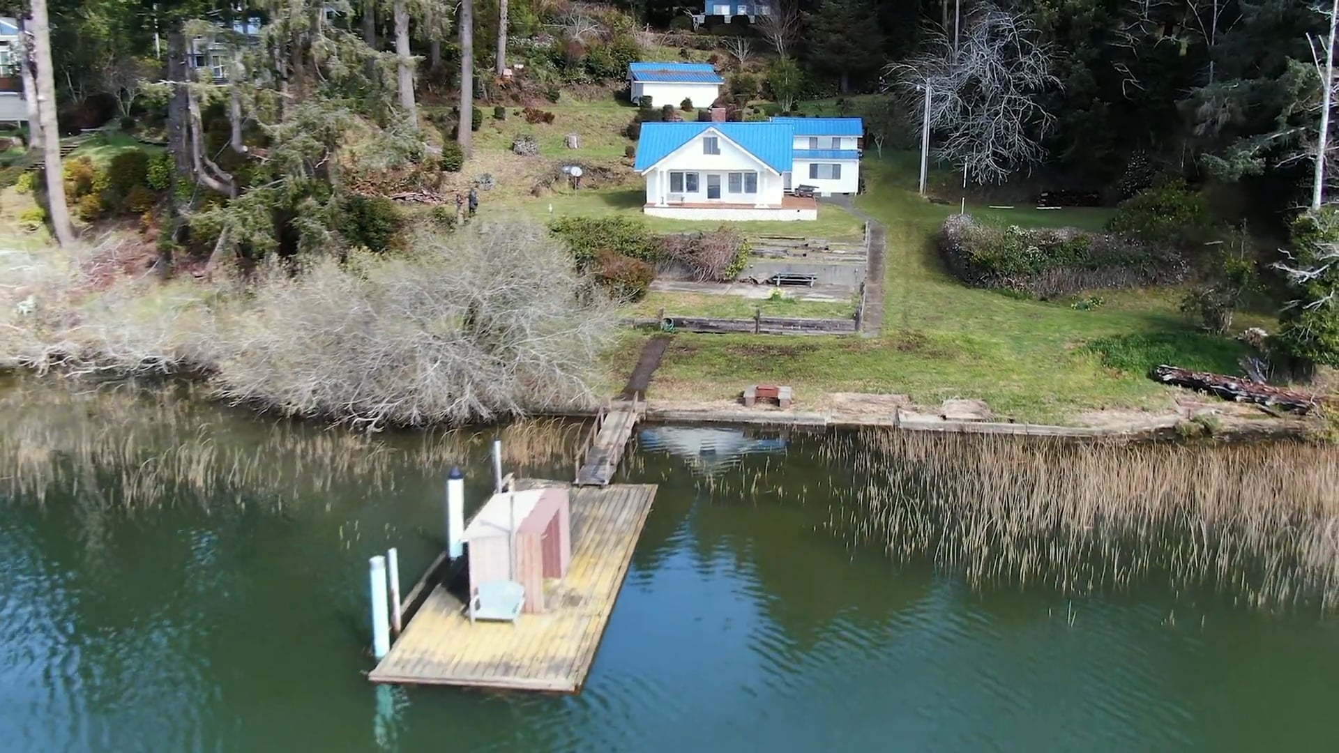 Siltcoos Lake. Lakefront Home + Rental Property + 6 Additional