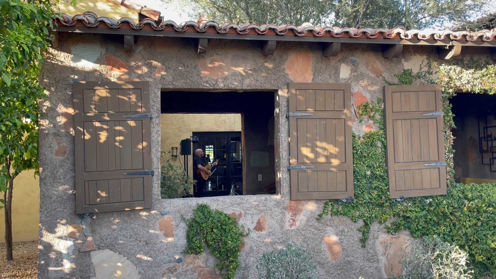 Encanterra’s Palma opens to live tunes!