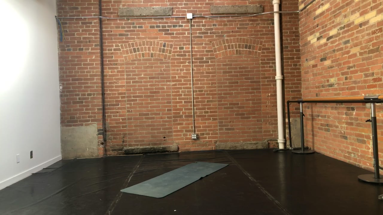 30 MINUTE CLASSICAL CORE & CARDIO- LIVESTREAM- 03/25