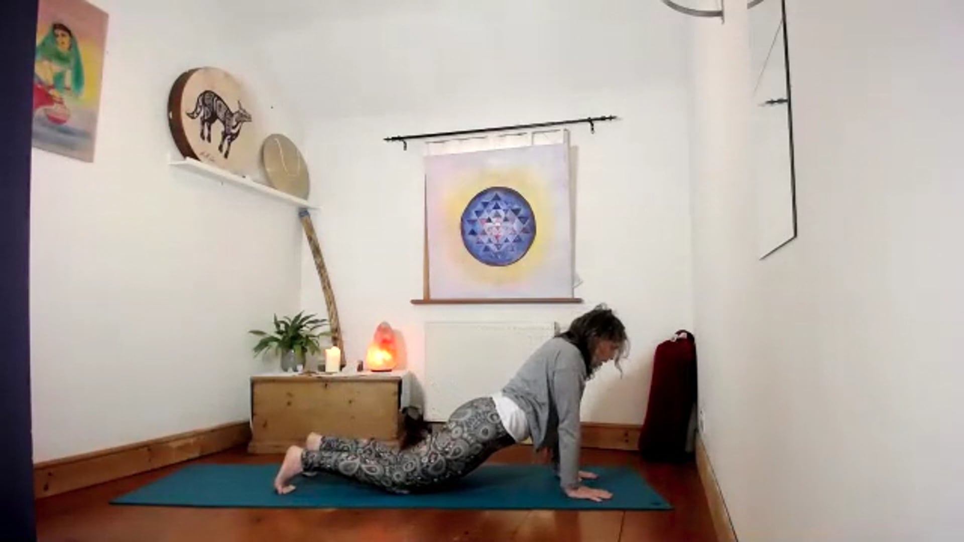 *Gentle wk 5 Taking care of our backs with delicious movement flows.mov