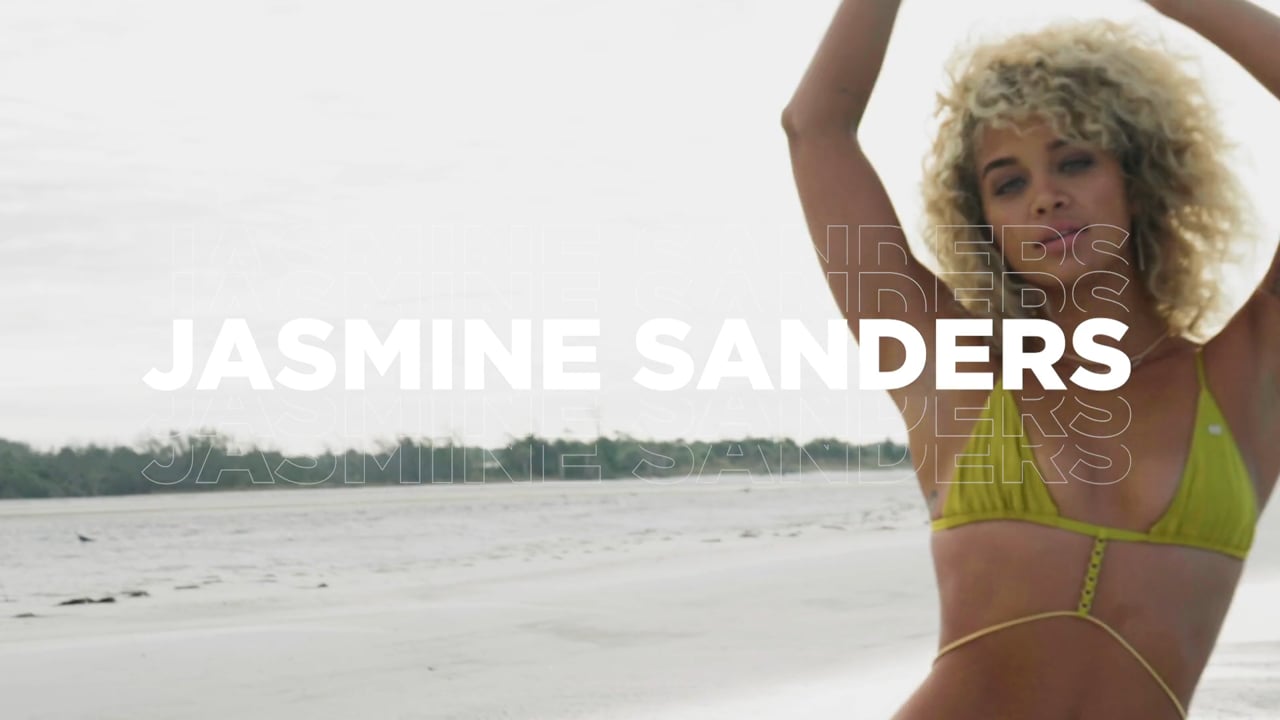 Jasmine Sanders- SI SWIM