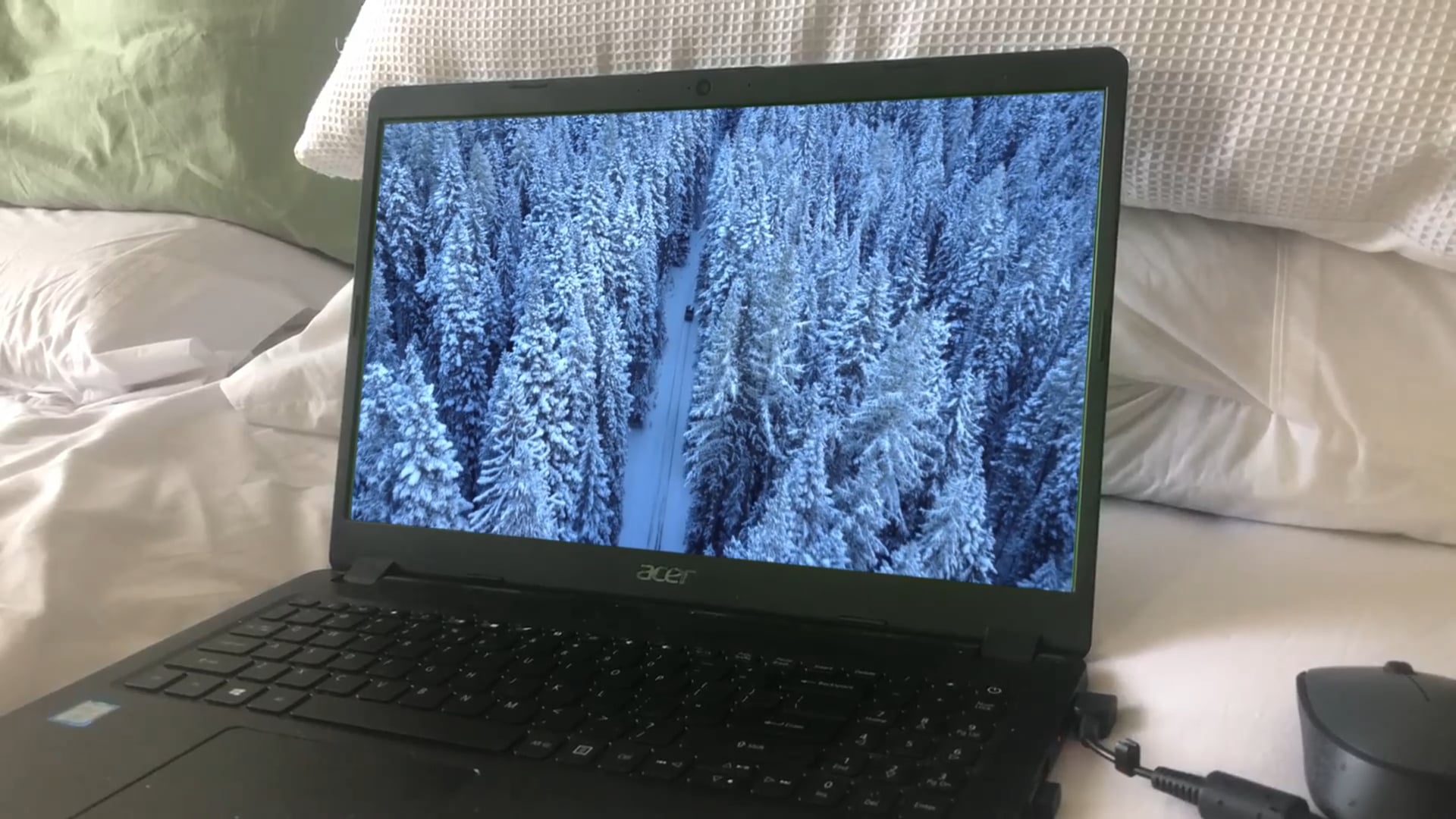 Screen Replacement.mov on Vimeo