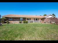 5831 Beverly Hills Rd, Coopersburg, PA 18036.mp4