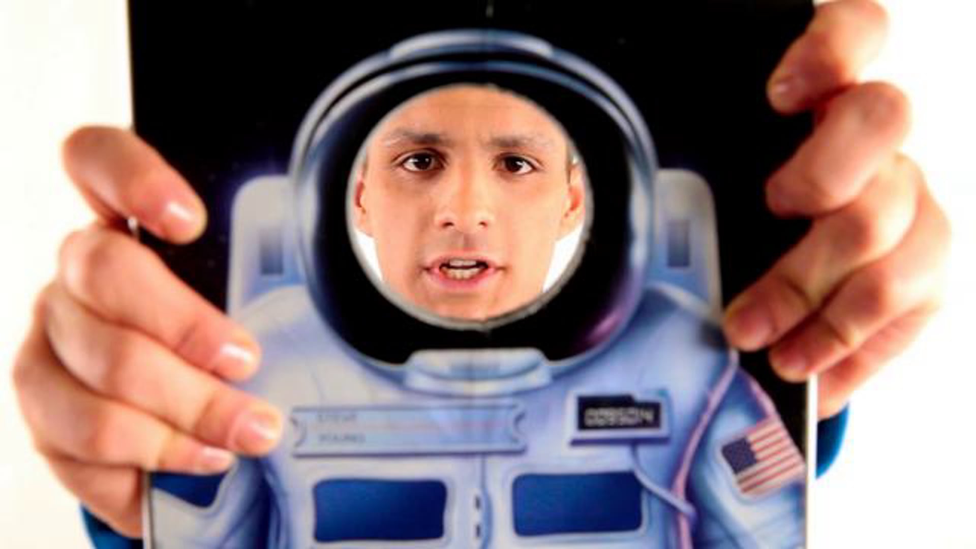 Sayhitospace.com (Message to Steve Jobs)