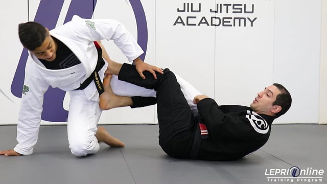 Spider Guard to One Leg X to Straight Ankle Lock Variation when Opponent Leg Drags
