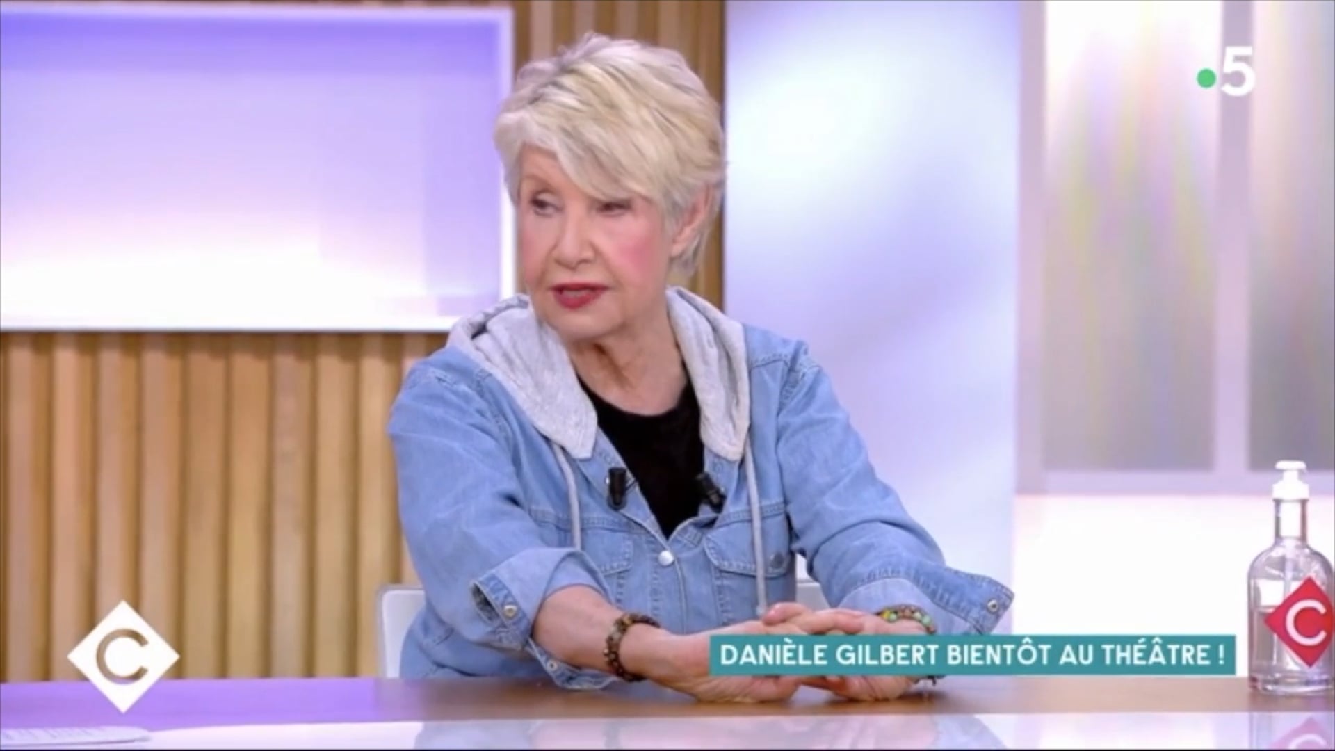 GROSSE CHALEUR de Laurent Ruquier - Danièle GILBERT sur FRANCE 5