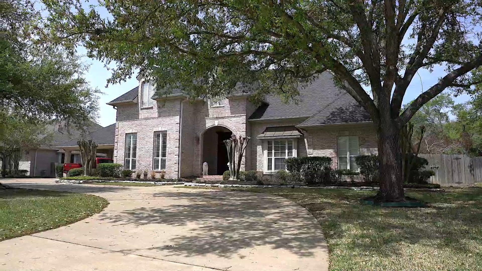 6024 Augusta Circle Title Panel on Vimeo