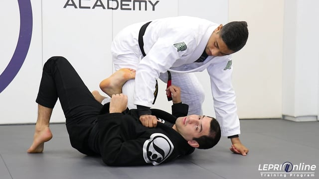 X Guard Sweep to Straight Ankle Lock Starting from De La Riva
