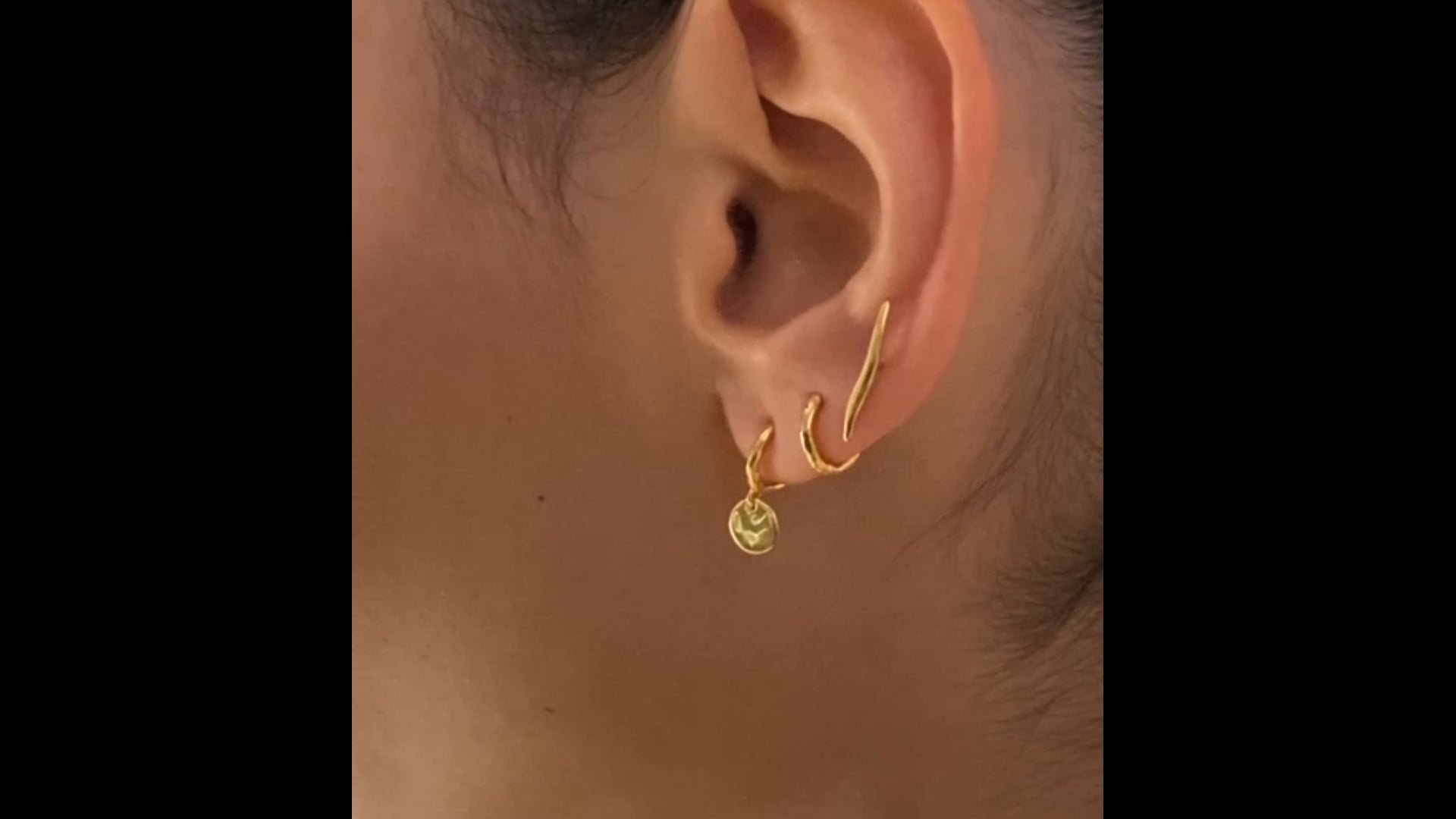 Siren Muse Single Mini Huggie Earring in 18ct Gold Vermeil on 