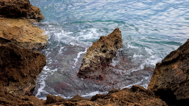 Rocks Marine Beach - Free video on Pixabay