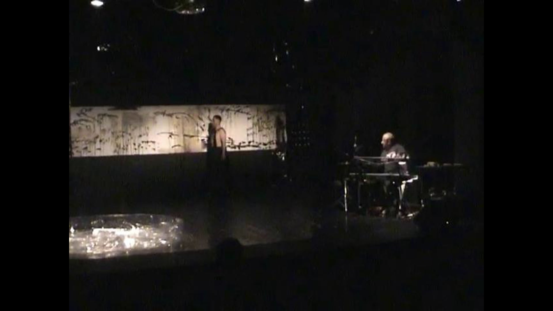 MOONFLAW 2004