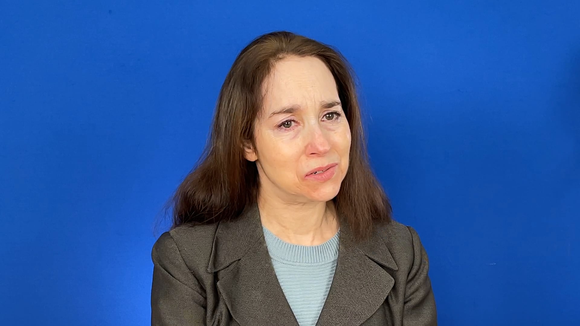 Teacher Carol Faces A Crisis.MOV