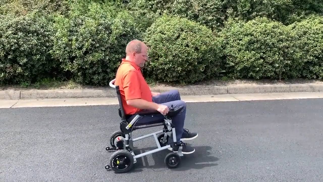 Zoomer Chair Overview on Vimeo